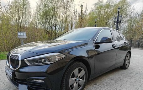 BMW 1 серия, 2021 год, 1 899 999 рублей, 2 фотография