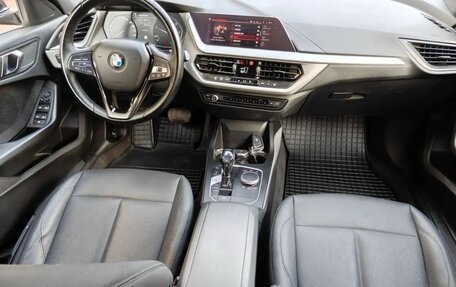 BMW 1 серия, 2021 год, 1 899 999 рублей, 8 фотография