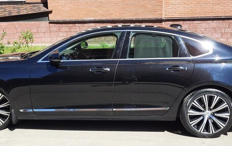 Volvo S90 II рестайлинг, 2021 год, 3 750 000 рублей, 3 фотография