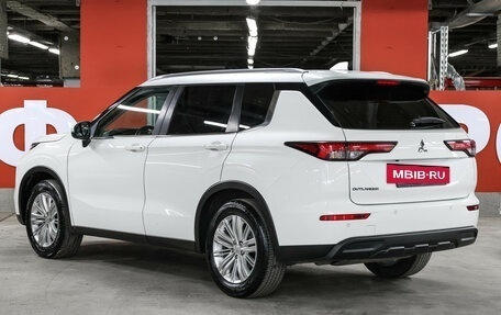 Mitsubishi Outlander, 2022 год, 3 249 000 рублей, 8 фотография