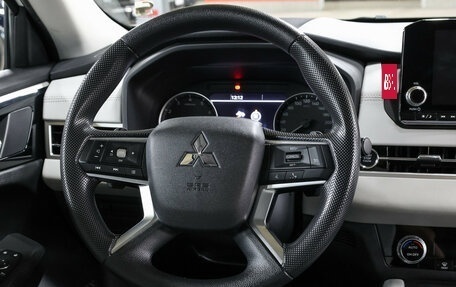Mitsubishi Outlander, 2022 год, 3 249 000 рублей, 18 фотография