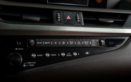Lexus ES VII, 2019 год, 2 949 000 рублей, 19 фотография
