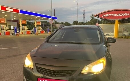 Opel Astra J, 2011 год, 374 000 рублей, 1 фотография