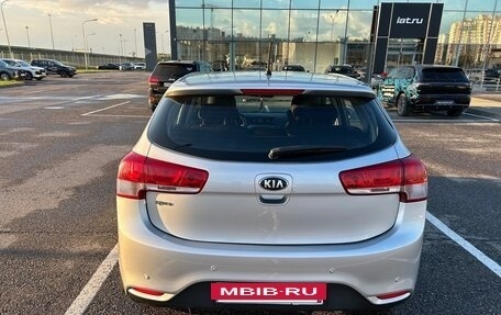 KIA Rio III рестайлинг, 2016 год, 900 000 рублей, 6 фотография