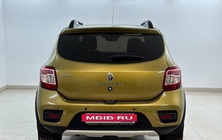 Renault Sandero II рестайлинг, 2018 год, 1 050 000 рублей, 3 фотография