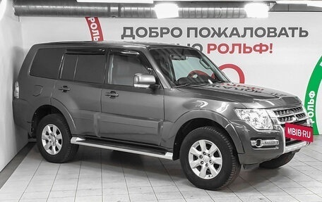 Mitsubishi Pajero IV, 2015 год, 2 790 000 рублей, 3 фотография
