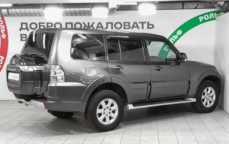 Mitsubishi Pajero IV, 2015 год, 2 790 000 рублей, 4 фотография