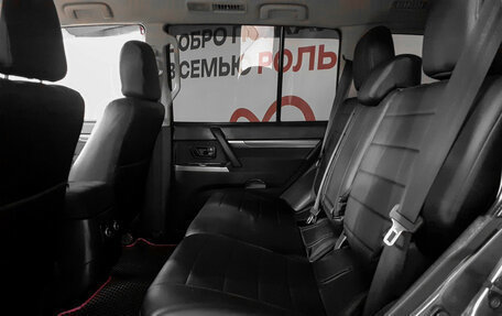 Mitsubishi Pajero IV, 2015 год, 2 790 000 рублей, 11 фотография