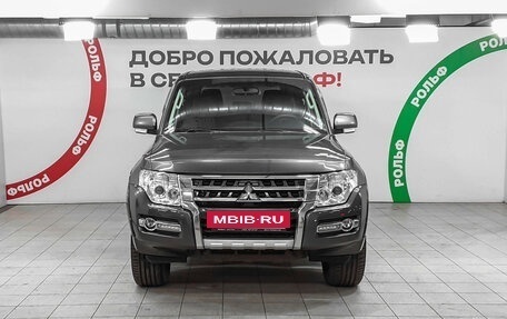 Mitsubishi Pajero IV, 2015 год, 2 790 000 рублей, 2 фотография