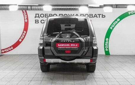 Mitsubishi Pajero IV, 2015 год, 2 790 000 рублей, 5 фотография