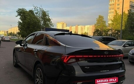 KIA K5, 2021 год, 2 400 000 рублей, 6 фотография
