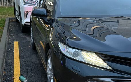 Toyota Camry, 2018 год, 2 400 000 рублей, 6 фотография