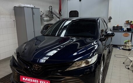 Toyota Camry, 2018 год, 2 400 000 рублей, 8 фотография