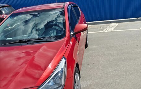 Hyundai Solaris II рестайлинг, 2016 год, 1 150 000 рублей, 3 фотография