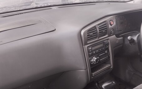 Nissan Avenir II, 1998 год, 145 000 рублей, 6 фотография