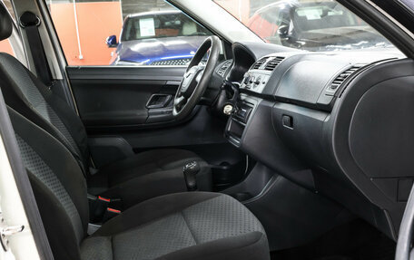 Skoda Fabia II, 2011 год, 527 000 рублей, 12 фотография