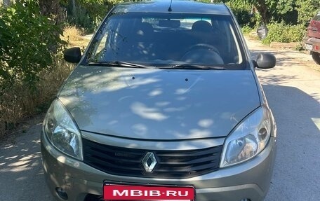 Renault Sandero I, 2010 год, 560 000 рублей, 2 фотография