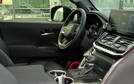 Toyota Land Cruiser, 2022 год, 8 900 000 рублей, 18 фотография