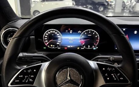 Mercedes-Benz A-Класс, 2023 год, 1 750 000 рублей, 6 фотография