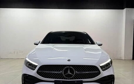 Mercedes-Benz A-Класс, 2023 год, 1 750 000 рублей, 15 фотография