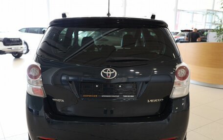 Toyota Verso I, 2011 год, 1 250 000 рублей, 6 фотография