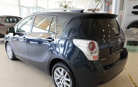 Toyota Verso I, 2011 год, 1 250 000 рублей, 7 фотография