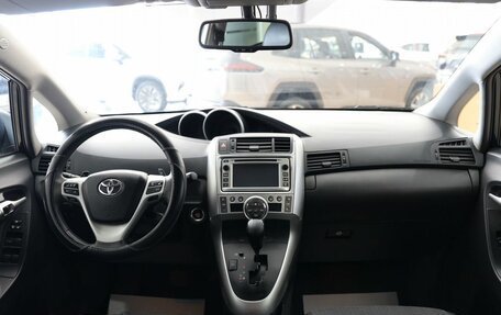Toyota Verso I, 2011 год, 1 250 000 рублей, 17 фотография