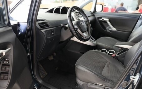 Toyota Verso I, 2011 год, 1 250 000 рублей, 14 фотография