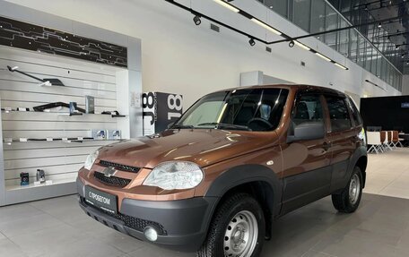 Chevrolet Niva I рестайлинг, 2019 год, 699 000 рублей, 1 фотография