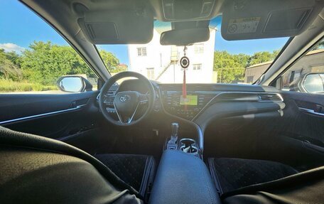 Toyota Camry, 2020 год, 3 750 000 рублей, 7 фотография