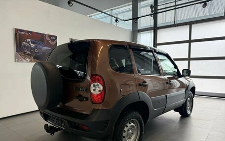 Chevrolet Niva I рестайлинг, 2019 год, 699 000 рублей, 6 фотография
