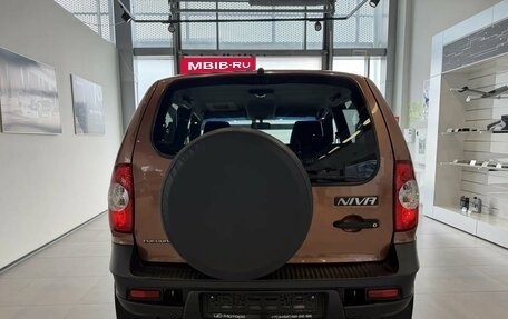 Chevrolet Niva I рестайлинг, 2019 год, 699 000 рублей, 5 фотография