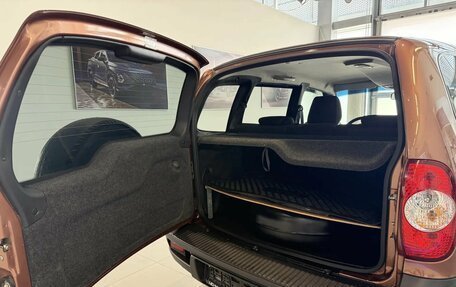 Chevrolet Niva I рестайлинг, 2019 год, 699 000 рублей, 21 фотография