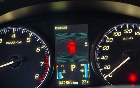 Mitsubishi Outlander III рестайлинг 3, 2014 год, 2 800 000 рублей, 7 фотография
