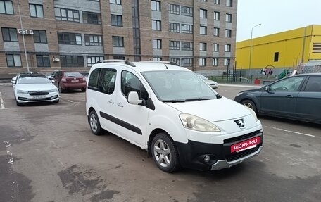Peugeot Partner II рестайлинг 2, 2011 год, 420 000 рублей, 2 фотография