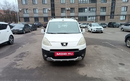Peugeot Partner II рестайлинг 2, 2011 год, 420 000 рублей, 4 фотография