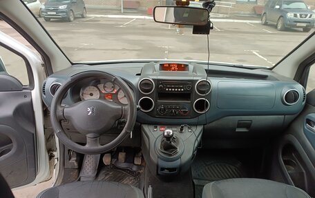Peugeot Partner II рестайлинг 2, 2011 год, 420 000 рублей, 21 фотография