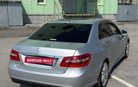Mercedes-Benz E-Класс, 2012 год, 2 150 000 рублей, 6 фотография