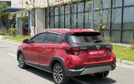 Toyota Yaris XP150 рестайлинг, 2022 год, 1 350 000 рублей, 3 фотография