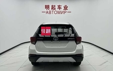 Toyota Yaris XP150 рестайлинг, 2022 год, 1 400 000 рублей, 6 фотография