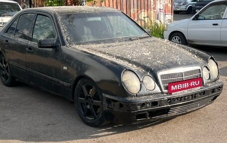 Mercedes-Benz E-Класс, 1997 год, 110 000 рублей, 3 фотография