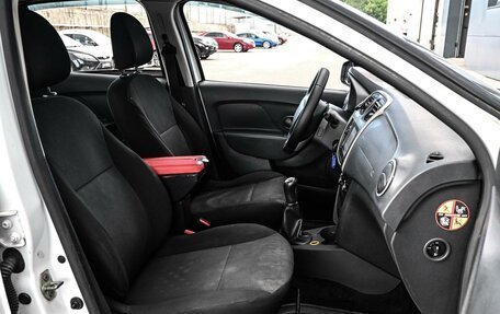 Renault Logan II, 2016 год, 569 000 рублей, 8 фотография