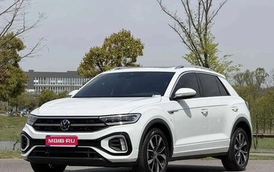 Volkswagen T-Roc I, 2023 год, 1 799 999 рублей, 1 фотография