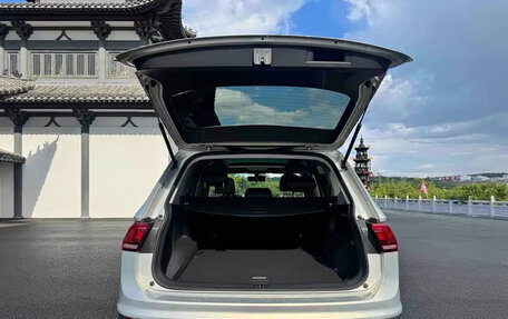 Volkswagen Tiguan II, 2022 год, 2 450 000 рублей, 7 фотография