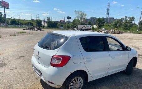 Renault Sandero II рестайлинг, 2015 год, 660 000 рублей, 4 фотография