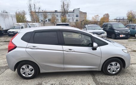 Honda Fit III, 2014 год, 790 000 рублей, 2 фотография