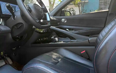 Hyundai Elantra, 2022 год, 1 283 400 рублей, 8 фотография