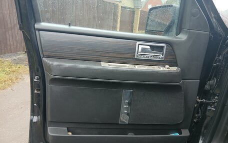 Lincoln Navigator, 2009 год, 1 100 000 рублей, 15 фотография