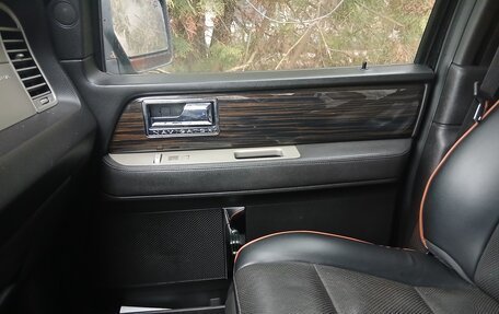 Lincoln Navigator, 2009 год, 1 100 000 рублей, 16 фотография