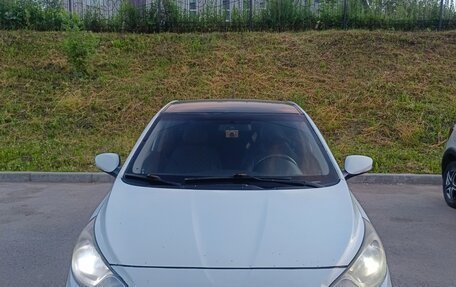 Hyundai Solaris II рестайлинг, 2011 год, 510 000 рублей, 1 фотография